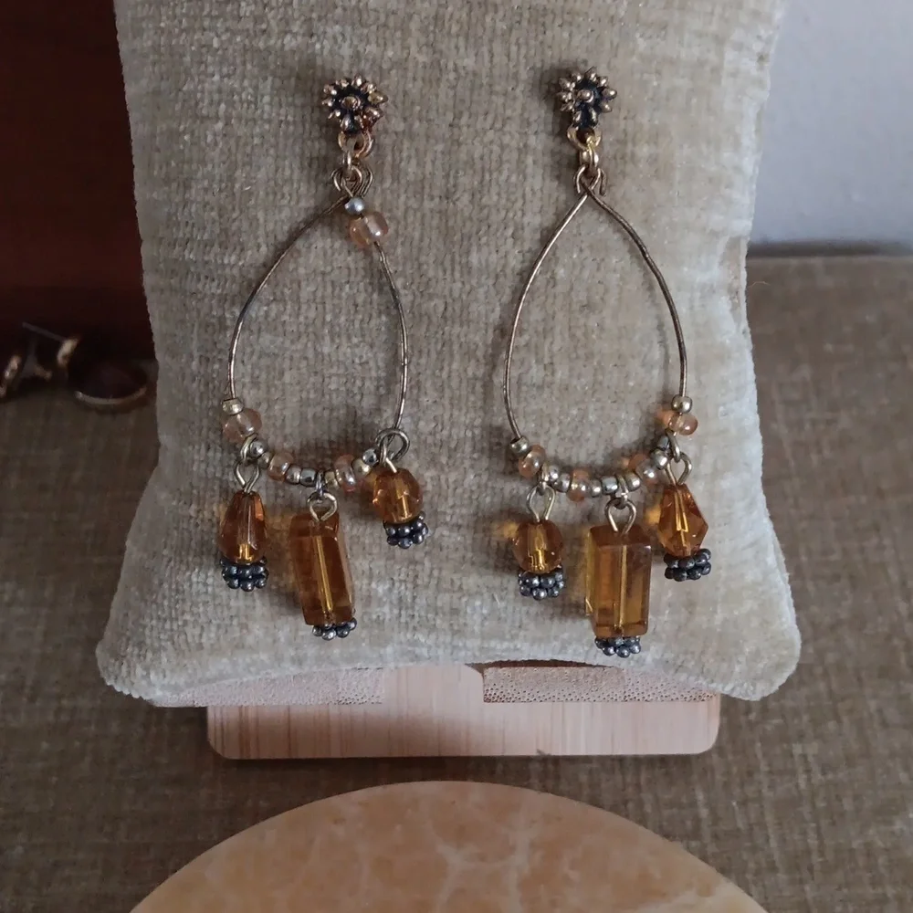 Delicate Amber Beaded Tear Drop Flower Hoop Post Earrings